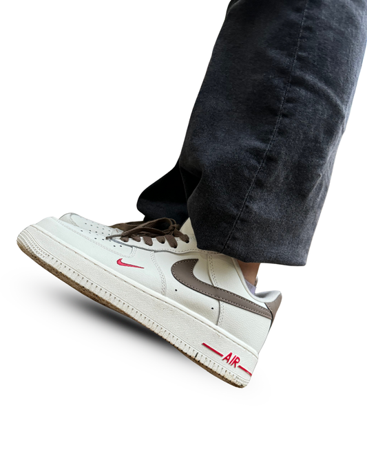 Nike Air Force 1 Low - Brown/White