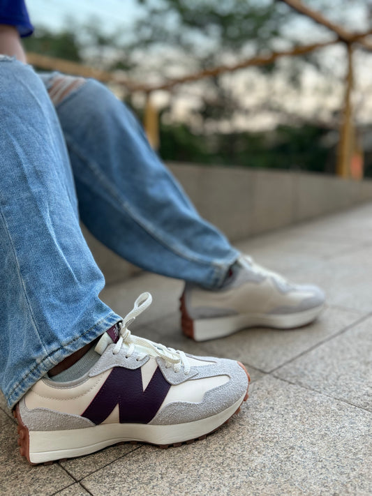 New Balance 327